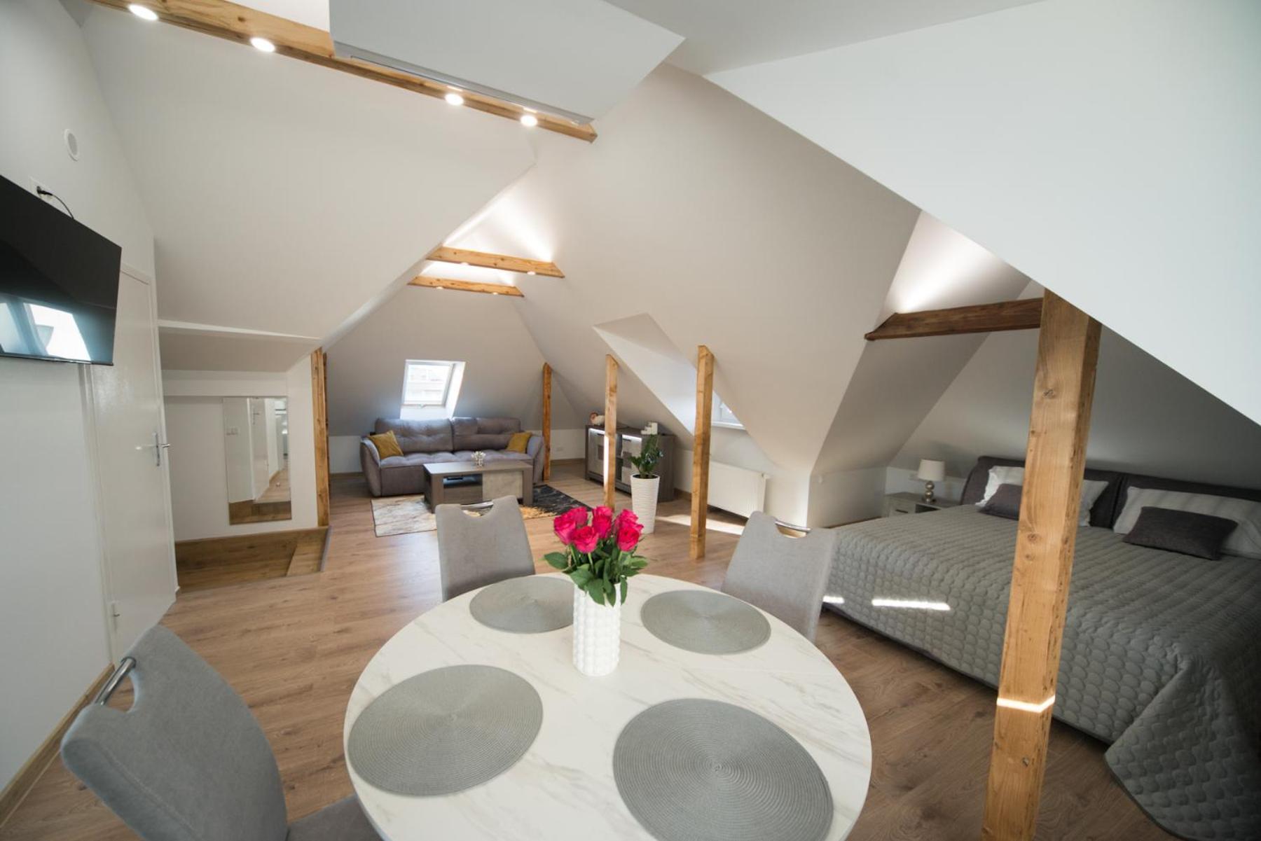 Petro delux apartments Kaunas Esterno foto