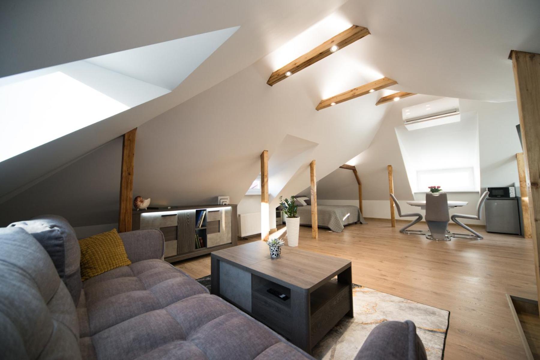Petro delux apartments Kaunas Esterno foto
