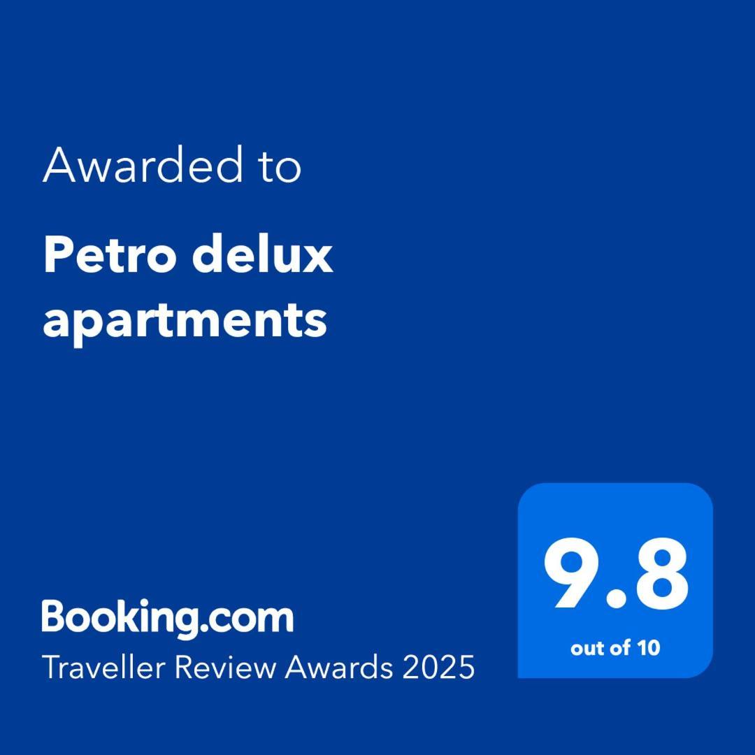 Petro delux apartments Kaunas Esterno foto