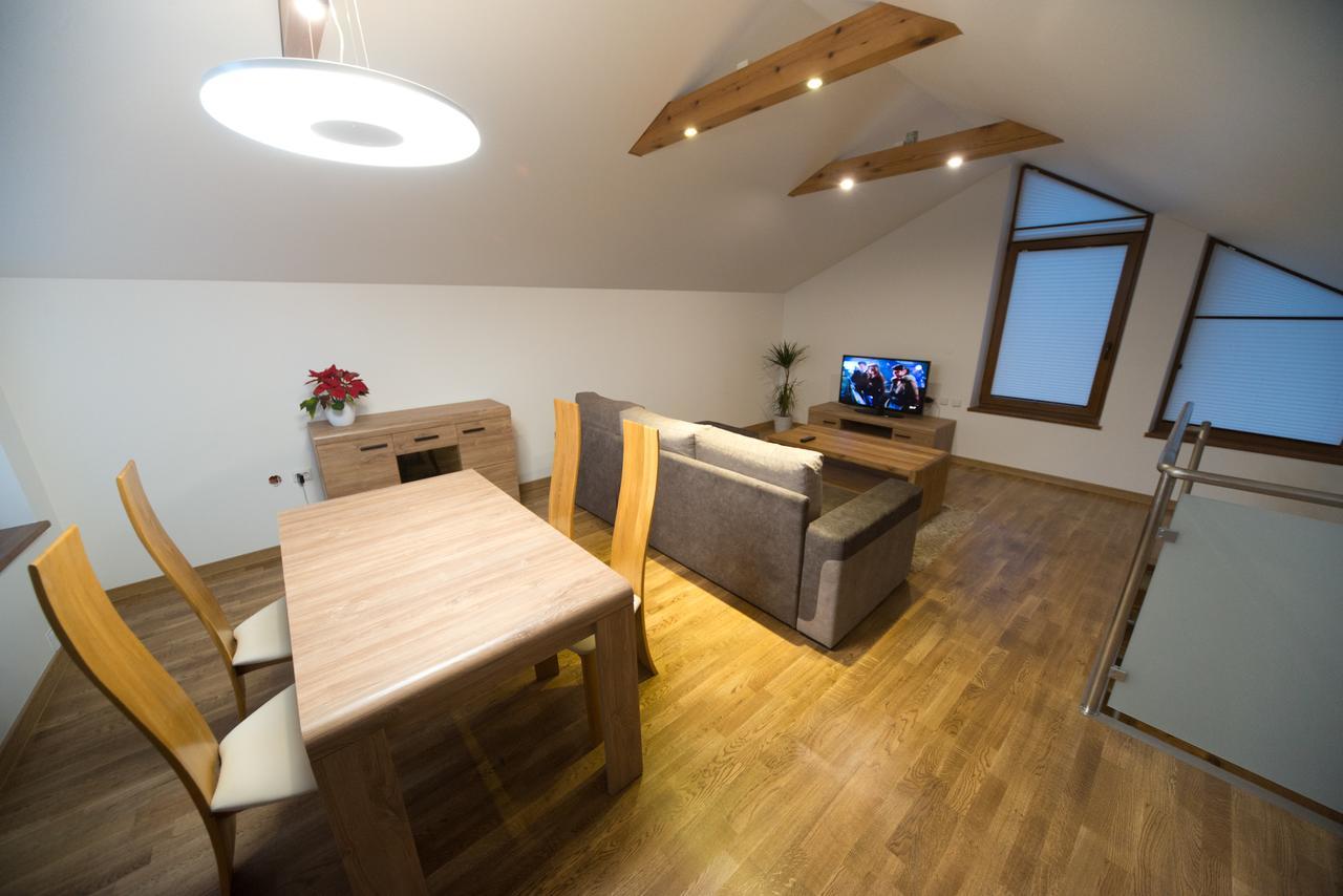 Petro delux apartments Kaunas Esterno foto