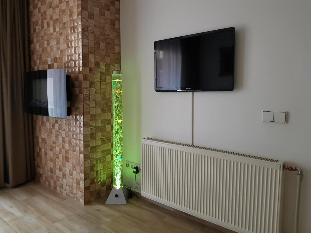 Petro delux apartments Kaunas Esterno foto